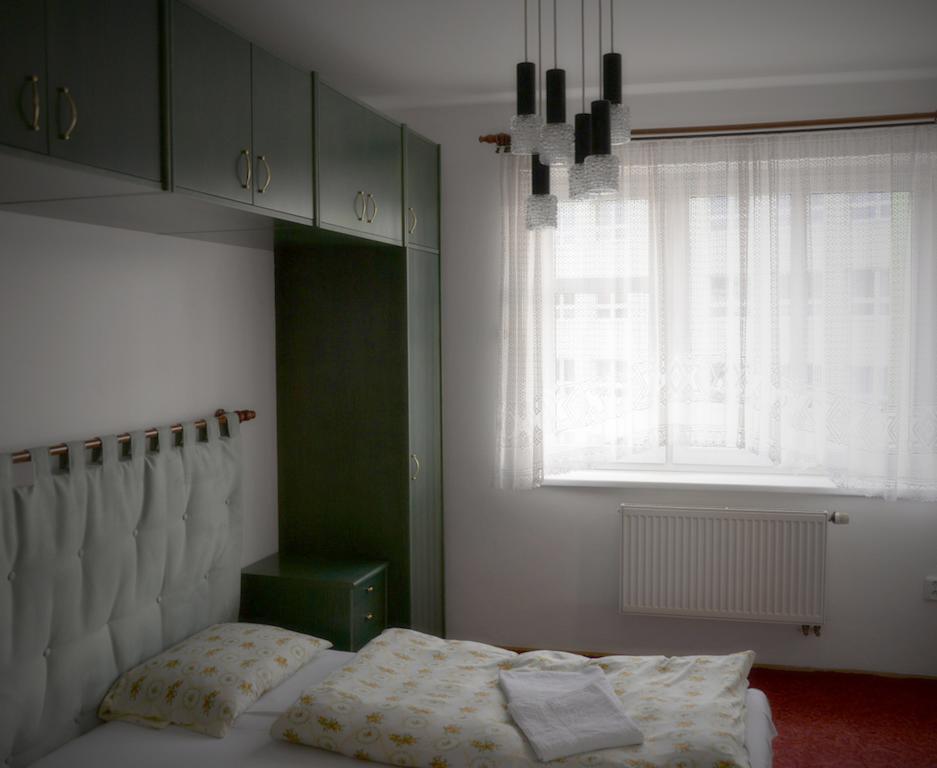 Harmony Hall Apartments Hradec Kralove Ngoại thất bức ảnh
