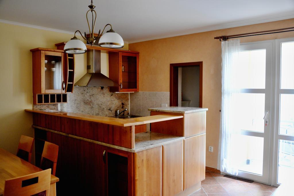Harmony Hall Apartments Hradec Kralove Ngoại thất bức ảnh